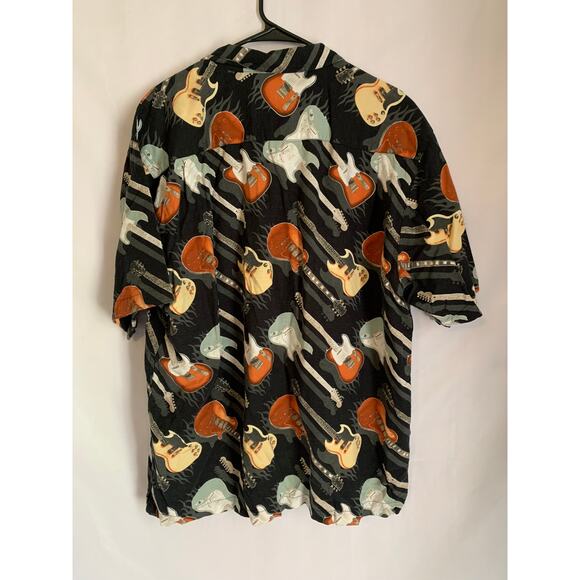 ClearWater Outfitters Guitar Men's  Large Black Print Short Sleeve Button Up - Picture 5 of 6